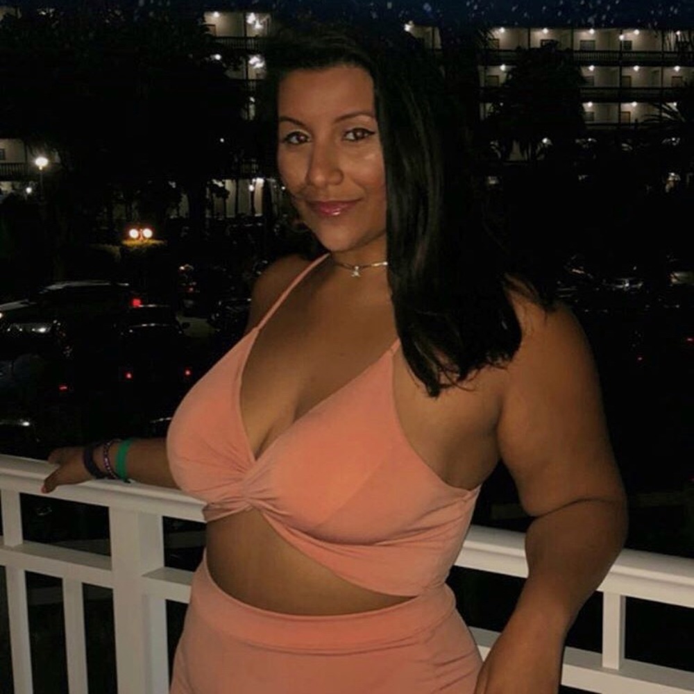 Salmon pink crop top